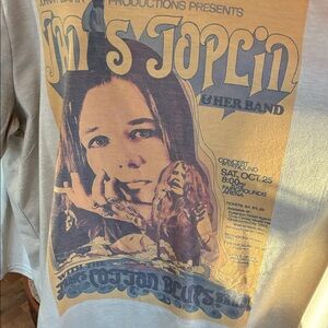 Vintage-Style Concert Tee – Graphic Band T-Shirt